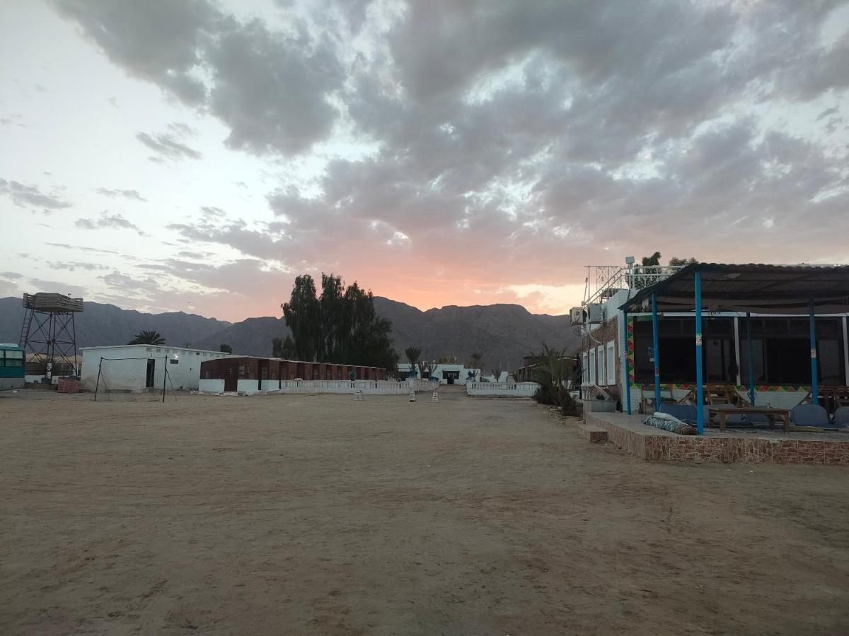 Hotel Nuweiba Oasis Esterno foto